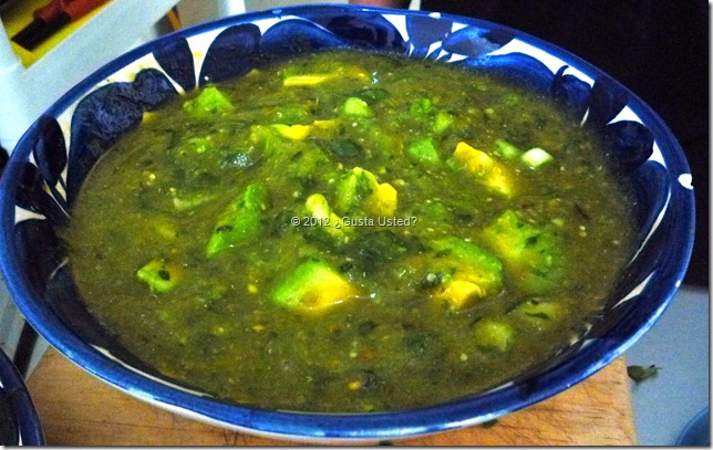 SALSA VERDE CON AGUACATE