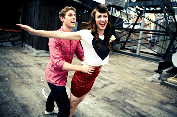 [1254779-karmin-roof-flying-mashup-617-409%255B3%255D.jpg]