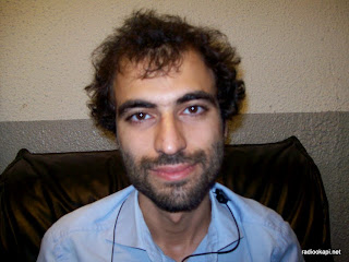 Antonio Manga, invité de Radio Okapi le 01 janvier 2007. Antonio Manga, invité de Radio Okapi le 01 janvier 2007.