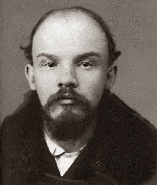 Lenin-1895-mugshot