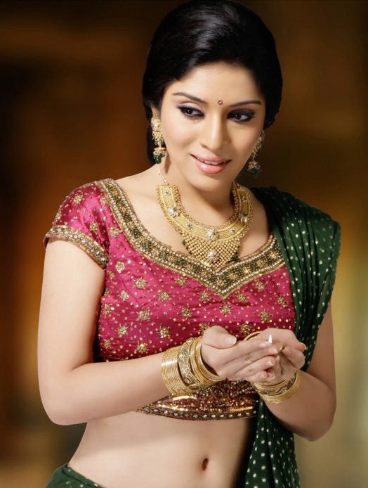 [nisha_shetty_hot_pic_in_halfsaree%255B3%255D.jpg]