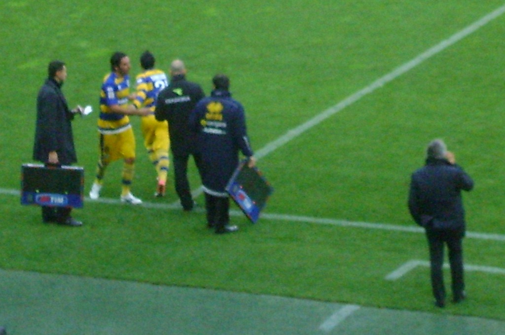 [esce%2520lucarelli%2520entra%2520sansone%2520torino%2520parma%255B2%255D.jpg]
