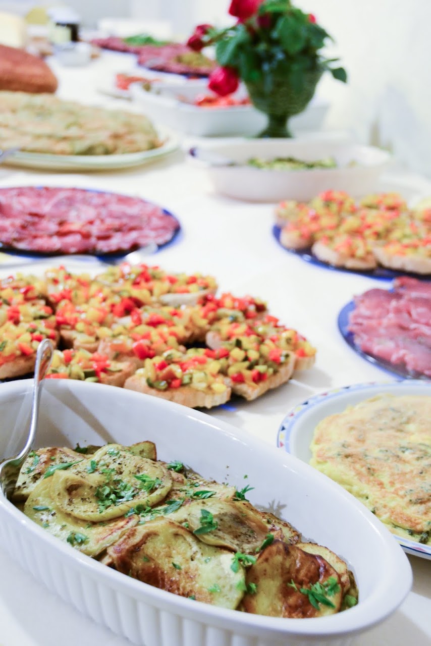 The spread at i Mandorli