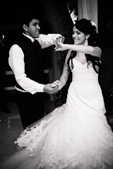 Album (digital) de fotos de Flávia e Thiago. Fotografias digitais da fotógrafa profissional Mariangela Monteiro (Má Monteiro), que faz fotos de casamento, aniversários, festas de 15 anos, eventos sociais e formaturas. Também faz ensaios fotográficos e retratos para book. Atua no Rio de Janeiro, RJ. 