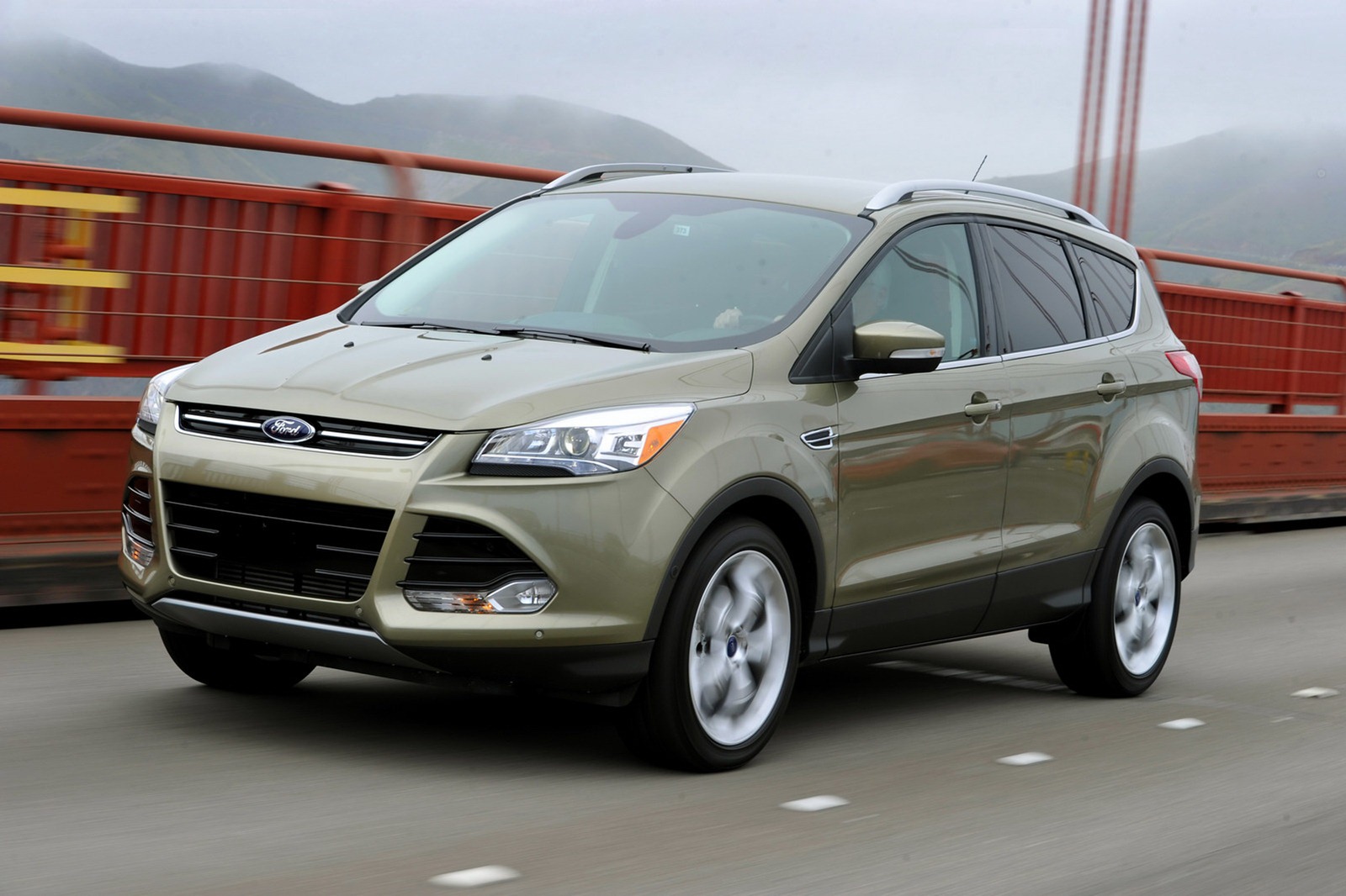2013-Ford-Escape-8%25255B2%25255D.jpg