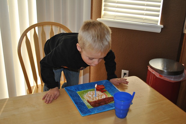 [Birthdaybreakfastwiththespecialplate.jpg]