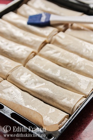 [strudel%2520in%2520tava%255B6%255D.jpg]