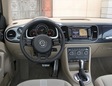 2012-volkswagen-beetle-interior