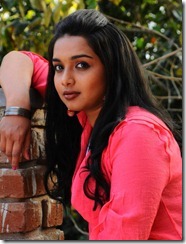 Thulli Vilayadu Actress Deepti Nambiar Stills
