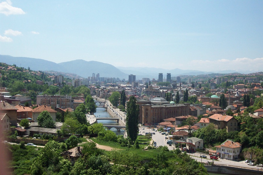 [f4bb8f74-9ccd-4537-bb2b-0f01655c9b60_BOSNIA-HERZEGOVINA_2_TOWN%255B3%255D.jpg]