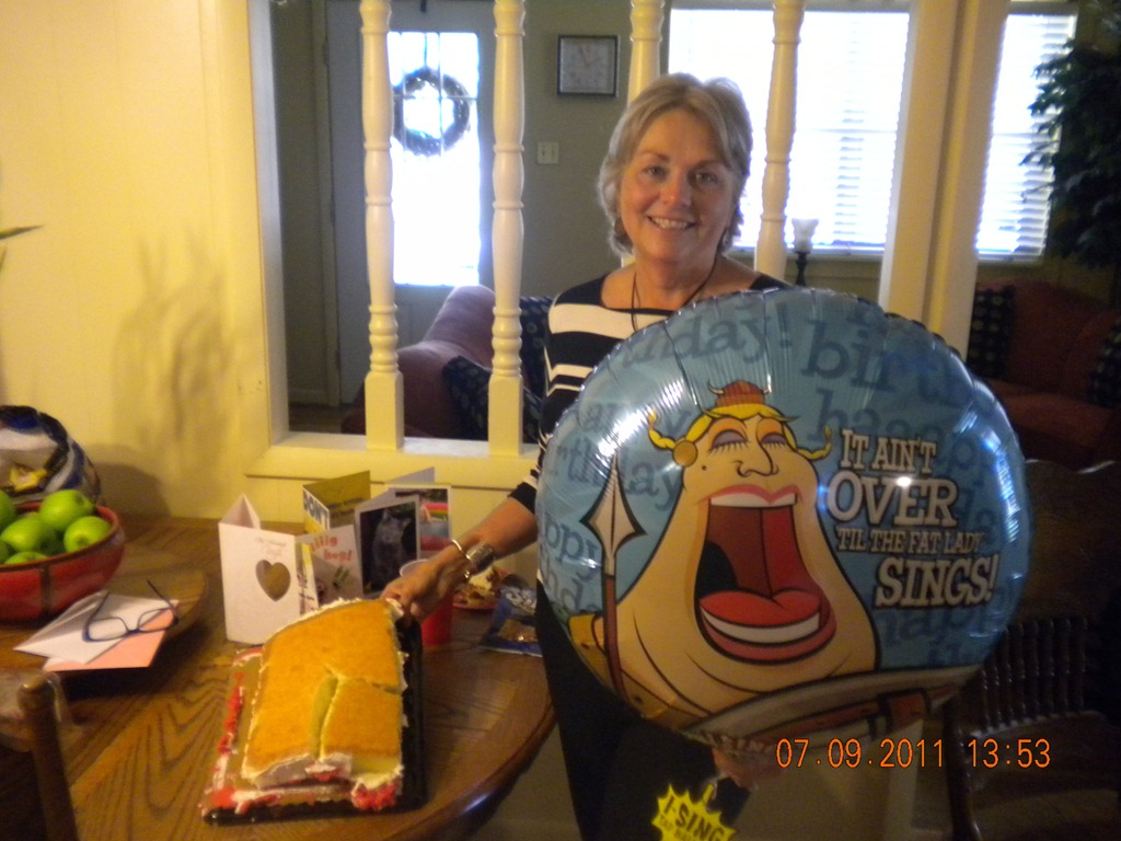[my%252058th%2520birthday%2520002%255B3%255D.jpg]
