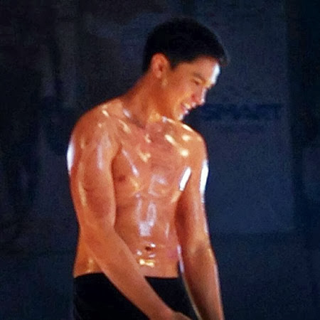 @artistcenter An oiled up Alden Richards. #cosmo69 Photo from @tracymgarcia