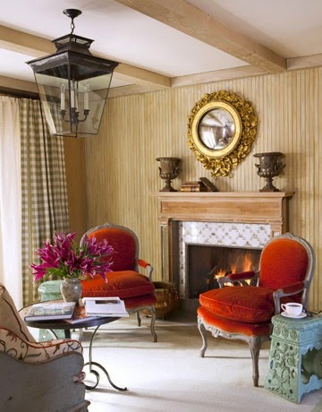 [livingroom-red-chairs-fireplace-0710-watson-03-de%255B6%255D.jpg]