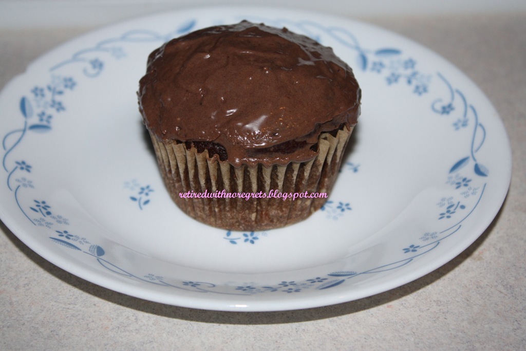 [Carob%2520Cupcakes%2520-%2520frosted%2520cooled%2520B%255B5%255D.jpg]