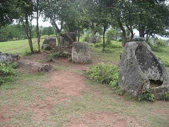 [Plain-of-Jars_Phonsavan_07%255B3%255D.jpg]