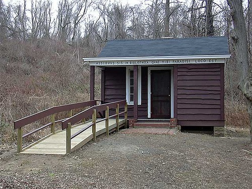 [knothole%255B2%255D.jpg]