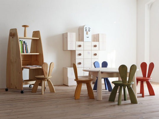 [hiromatsu-kids--furniture7.jpg]