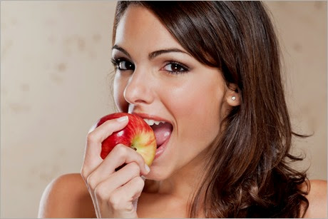 eating-apples