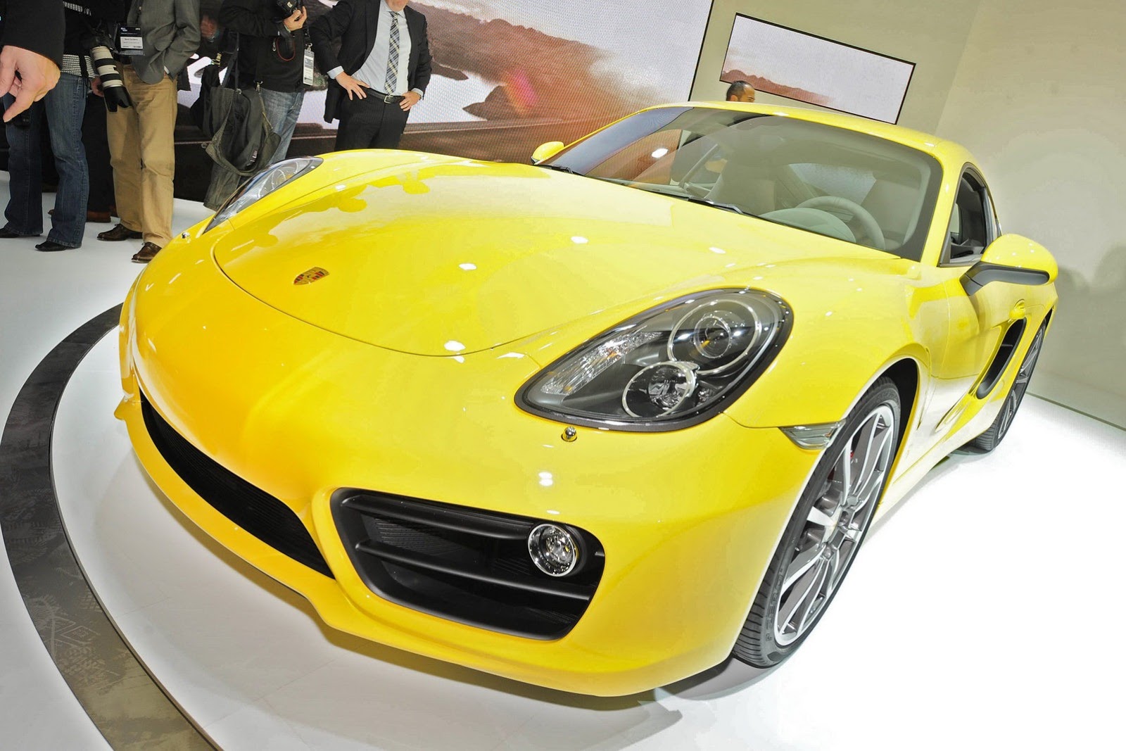 [2013-Porsche-Cayman-36%255B2%255D.jpg]