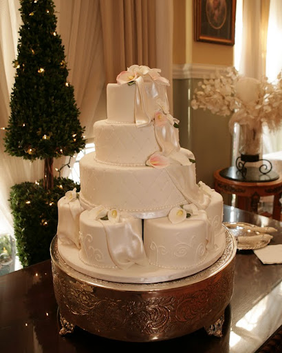 celtic wedding cake