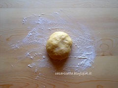 lcdr pasta all'uovo sul tagliere lcdr pasta all'uovo sul tagliere