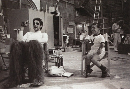 [behind-scenes-famous-movies-7%255B2%255D.jpg]