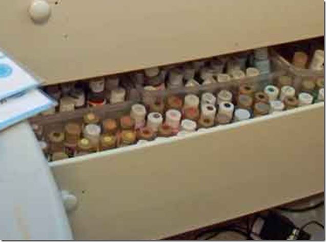 organize-craft-room-10