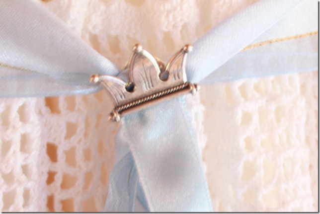 Håndlaget dåpskjole heklet blonder IMG_2217