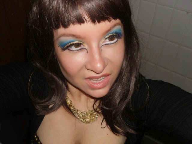 [07-halloween-cleopatra-egypt-queen-makeup-look-hooded-eyes%255B4%255D.jpg]
