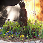hungry bear w flowers.jpg