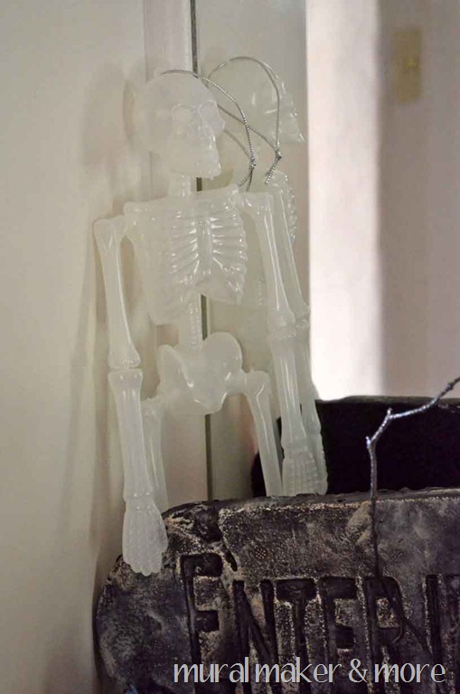 [Halloween-Decor-152.jpg]