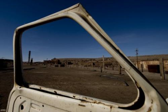 This file photo shows former Humberstone saltpeter near Pozo Almonte in the Atacama Desert of Chile, pictured on 14 November 2012. Two thirds of Chile's territory is facing desertification in which the bone-dry Atacama Desert grows by over a meter a day, President Sebastian Pinera has warned. Photo: Agence France-Presse