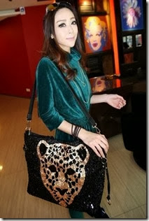 9214 -  165 RIBU -Material PU Leather Bottom Width 42 Cm Height 32 Cm Thickness 29 Cm Weight 0.85