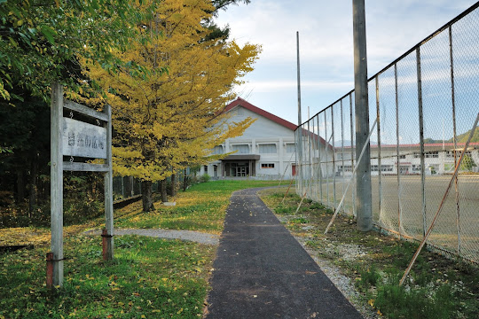荘川中学校