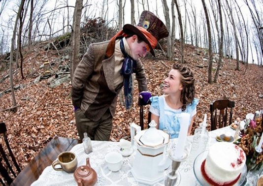 Alice-In-Wonderland-Wedding-2-580x386 Alice-In-Wonderland-Wedding-2-580x386