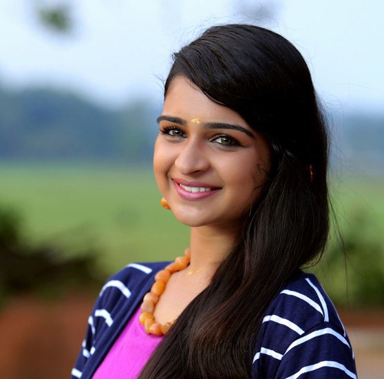 [swarna_thomas_cute_photos%255B6%255D.jpg]