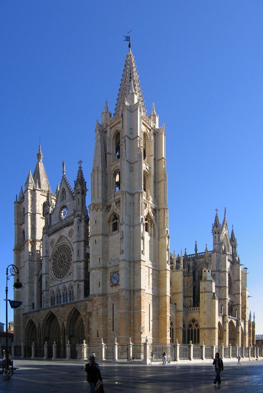 [Leon_Cathedral_20053.jpg]
