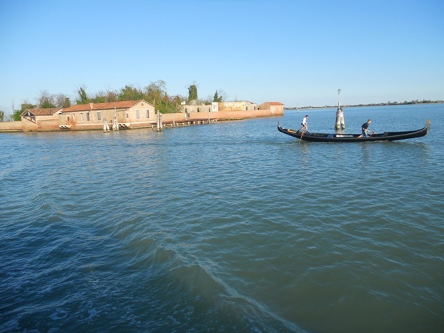 [DSCN75422.jpg]
