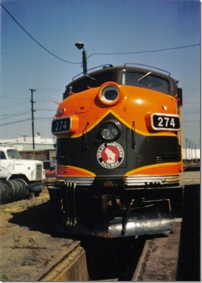 11 Great Northern F7A #274 at the Brooklyn Roundhouse in Portland, Oregon on August 25, 2002