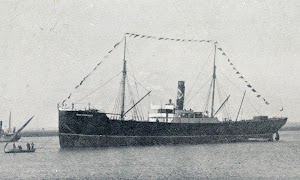Foto de mala calidad pero buen interés histórico del vapor SAN FERNANDO. De la revista LA VIDA MARITIMA. Año 1908