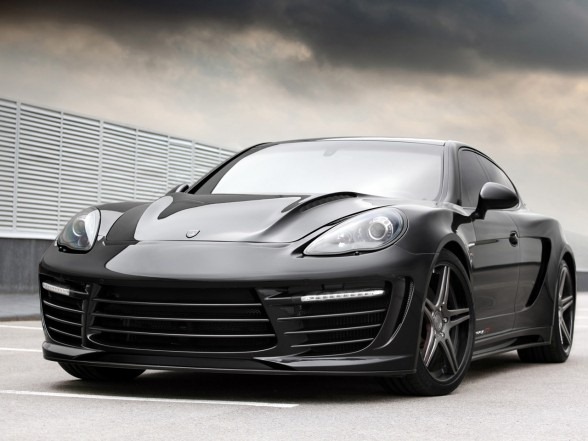 [2011-TopCar-Porsche-Panamera-Stingray-GTR-Front-Angle%255B3%255D.jpg]