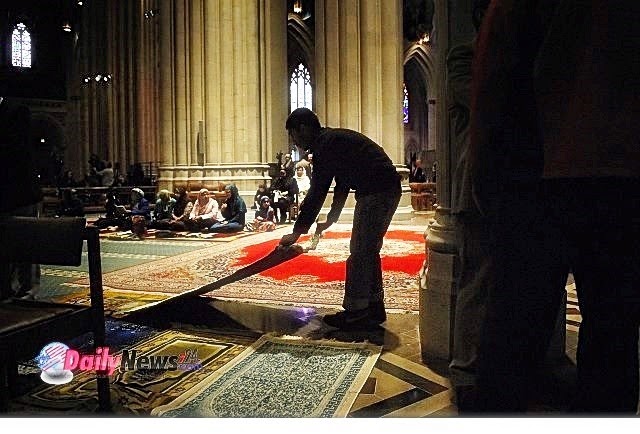 [National%2520Cathedral%2520which%2520was%2520prepared%2520for%2520Muslim%2520prayers%2520with%2520rugs%252011-2014%255B3%255D.jpg]