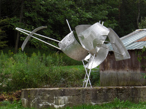 Silo 8 ft x 12 ft aluminum 2009.jpg