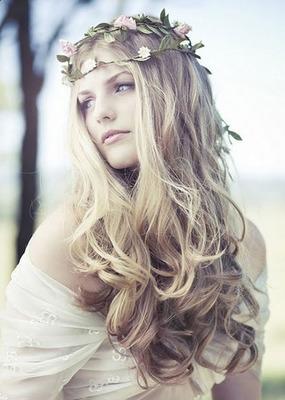 Beautiful thick wavy hairstyle blonde hair