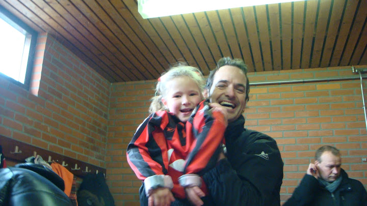 2011 - 17 DEC - WVV F3 - BATO F1 037.jpg