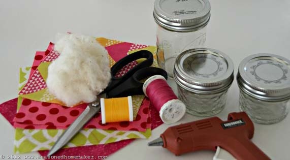 [Mason-Jar-Pin-Cushion-1a5.jpg]