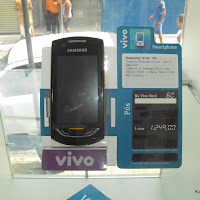  Acao_Queen_Celulares_01_10_2010