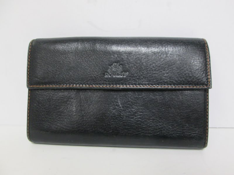 Rovari's Leather Wallet