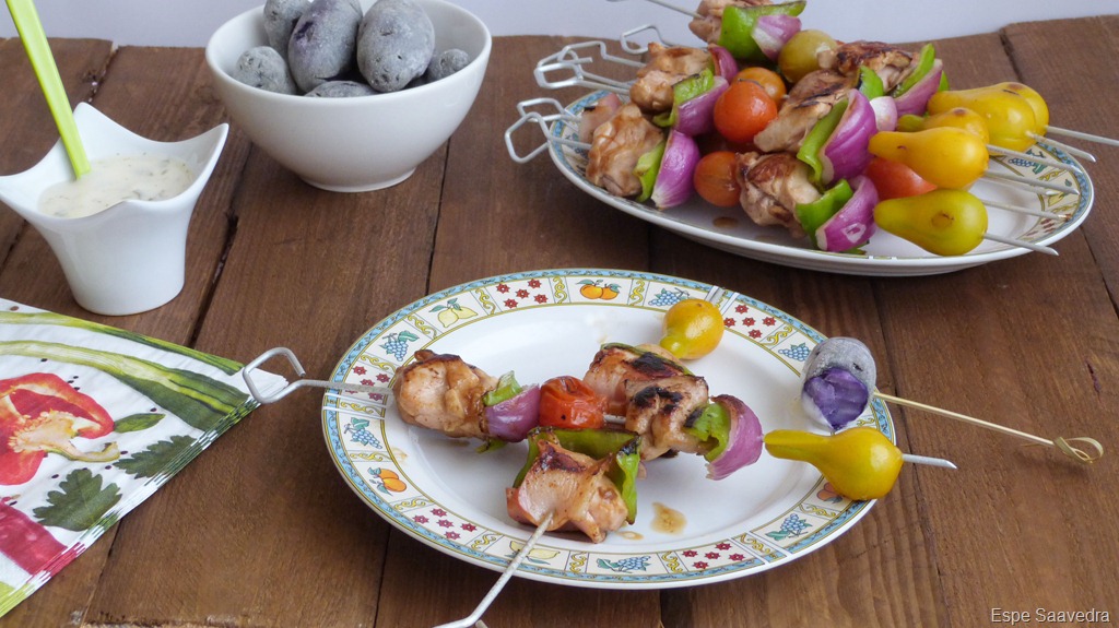 [brochetas%2520espe%2520saavedra%255B1%255D.jpg]