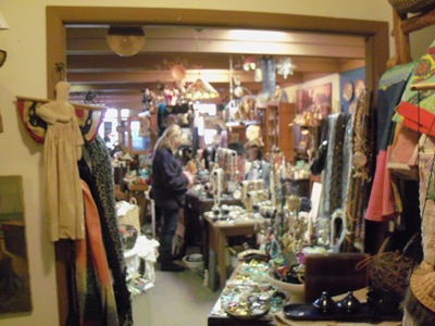 [Thanksgiving20111002.jpg]